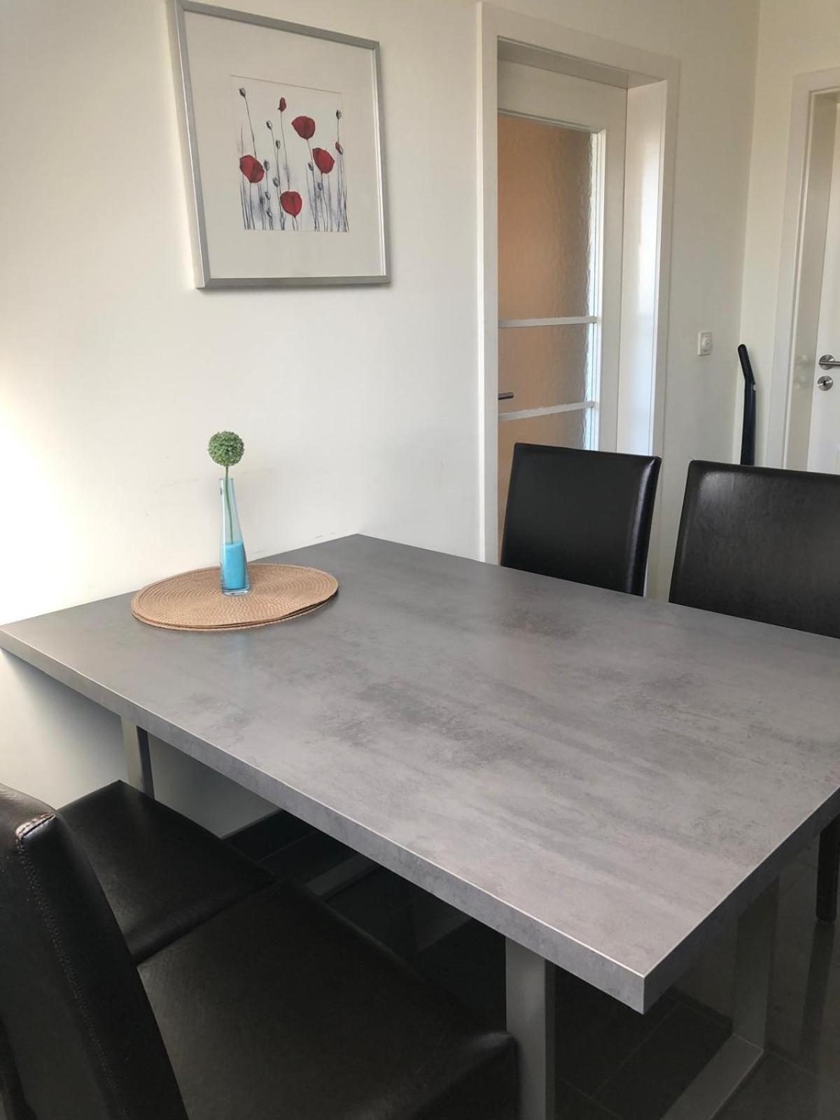 Messe Flughafen Bed & Breakfast 3*